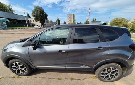 Renault Kaptur I рестайлинг, 2021 год, 1 850 000 рублей, 4 фотография