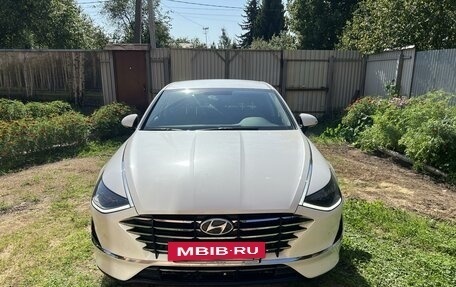 Hyundai Sonata VIII, 2021 год, 2 900 000 рублей, 2 фотография