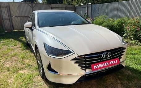 Hyundai Sonata VIII, 2021 год, 2 900 000 рублей, 3 фотография