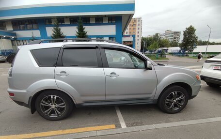 Mitsubishi Outlander III рестайлинг 3, 2011 год, 1 015 000 рублей, 4 фотография