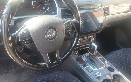 Volkswagen Touareg III, 2014 год, 2 590 000 рублей, 11 фотография