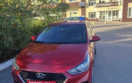 Hyundai Solaris II рестайлинг, 2017 год, 1 329 000 рублей, 2 фотография