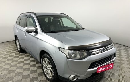 Mitsubishi Outlander III рестайлинг 3, 2012 год, 1 414 592 рублей, 3 фотография