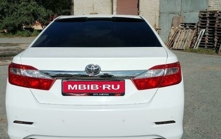 Toyota Camry, 2012 год, 1 700 000 рублей, 6 фотография