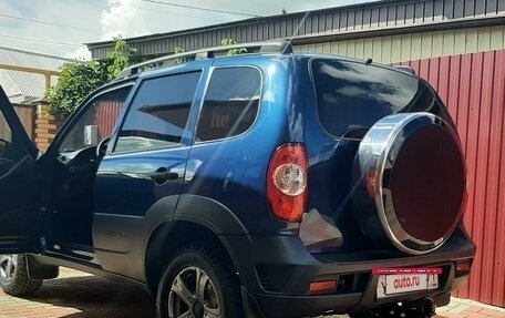 Chevrolet Niva I рестайлинг, 2019 год, 965 000 рублей, 6 фотография