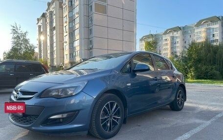 Opel Astra J, 2014 год, 1 350 000 рублей, 4 фотография