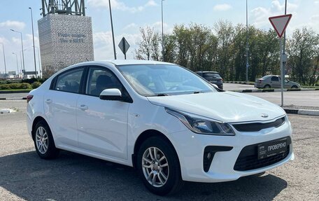 KIA Rio IV, 2018 год, 1 484 000 рублей, 3 фотография