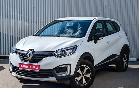 Renault Kaptur I рестайлинг, 2019 год, 1 045 000 рублей, 1 фотография