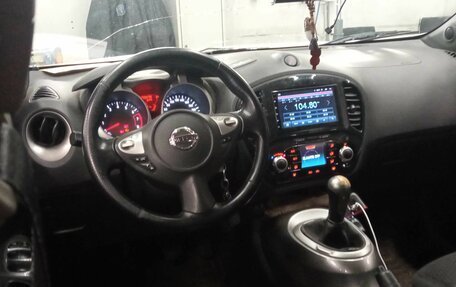 Nissan Juke II, 2011 год, 850 000 рублей, 5 фотография