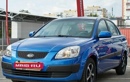 KIA Rio II, 2005 год, 999 000 рублей, 5 фотография