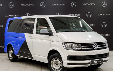 Volkswagen Caravelle T6 рестайлинг, 2019 год, 2 575 000 рублей, 3 фотография