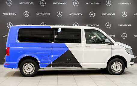 Volkswagen Caravelle T6 рестайлинг, 2019 год, 2 575 000 рублей, 4 фотография