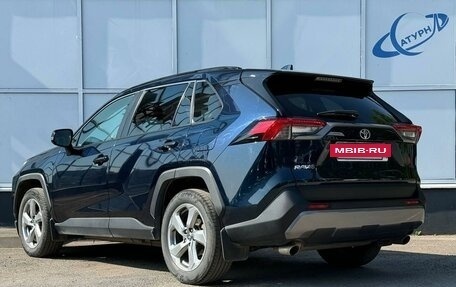 Toyota RAV4, 2019 год, 3 599 000 рублей, 11 фотография