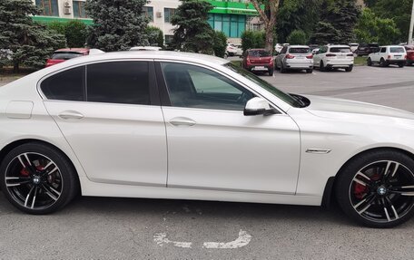 BMW 5 серия, 2014 год, 2 490 000 рублей, 18 фотография