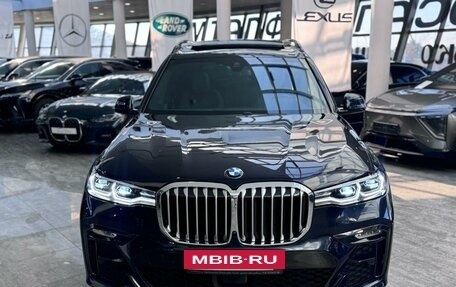 BMW X7, 2021 год, 10 700 000 рублей, 3 фотография