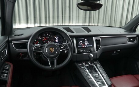 Porsche Macan I рестайлинг, 2017 год, 4 799 000 рублей, 6 фотография