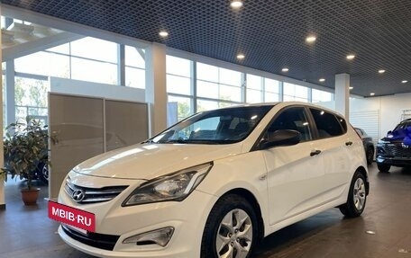 Hyundai Solaris II рестайлинг, 2015 год, 879 000 рублей, 7 фотография