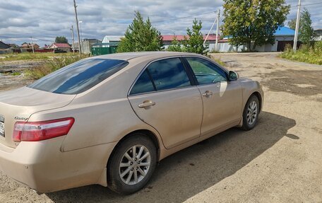 Toyota Camry, 2011 год, 1 500 000 рублей, 13 фотография