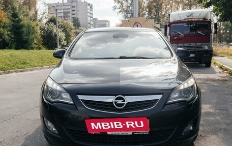 Opel Astra J, 2011 год, 950 000 рублей, 4 фотография