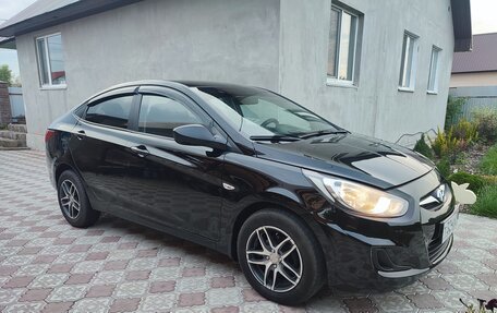 Hyundai Solaris II рестайлинг, 2013 год, 655 000 рублей, 16 фотография