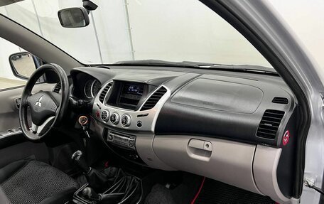 Mitsubishi L200 IV рестайлинг, 2011 год, 1 345 000 рублей, 11 фотография