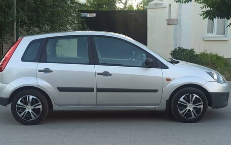 Ford Fiesta, 2007 год, 430 000 рублей, 4 фотография