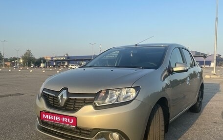 Renault Logan II, 2014 год, 830 000 рублей, 1 фотография