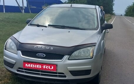 Ford Focus II рестайлинг, 2005 год, 377 000 рублей, 1 фотография