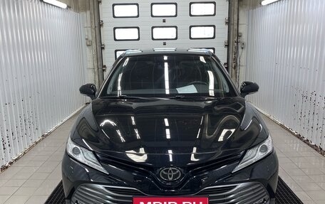 Toyota Camry, 2018 год, 2 990 000 рублей, 1 фотография