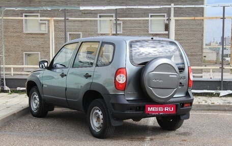 Chevrolet Niva I рестайлинг, 2015 год, 730 000 рублей, 15 фотография