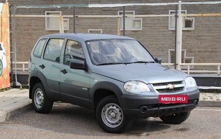 Chevrolet Niva I рестайлинг, 2015 год, 730 000 рублей, 2 фотография