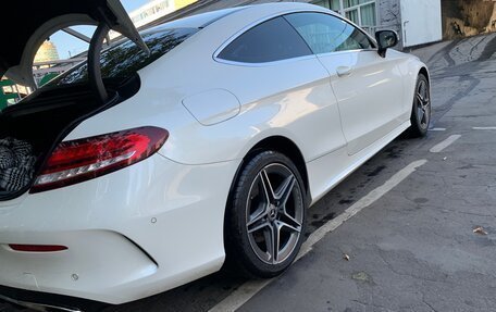 Mercedes-Benz C-Класс, 2018 год, 3 030 000 рублей, 5 фотография