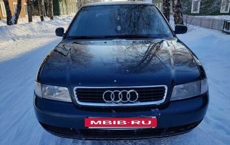 Audi A4, 1996 год, 250 000 рублей, 2 фотография