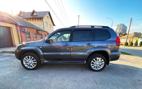 Toyota Land Cruiser Prado 120 рестайлинг, 2005 год, 2 600 000 рублей, 1 фотография