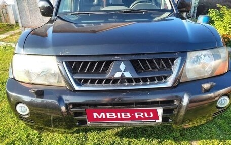 Mitsubishi Pajero III рестайлинг, 2001 год, 755 000 рублей, 9 фотография