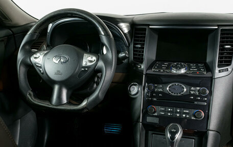 Infiniti FX II, 2010 год, 2 000 000 рублей, 12 фотография