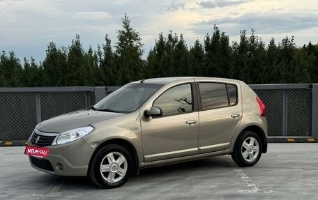 Renault Sandero I, 2010 год, 620 000 рублей, 2 фотография