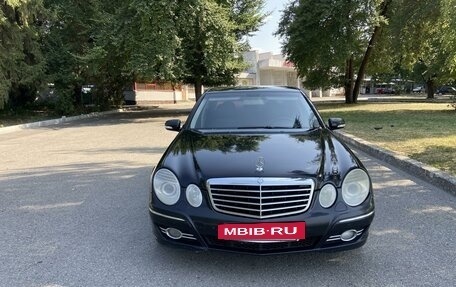 Mercedes-Benz E-Класс, 2007 год, 690 000 рублей, 2 фотография