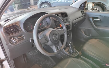 Volkswagen Polo VI (EU Market), 2013 год, 895 000 рублей, 10 фотография