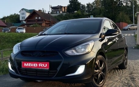 Hyundai Solaris II рестайлинг, 2012 год, 900 000 рублей, 1 фотография