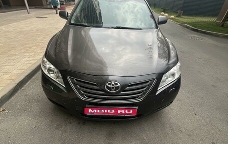 Toyota Camry, 2008 год, 1 100 000 рублей, 1 фотография