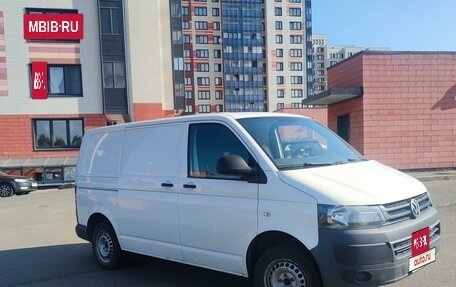 Volkswagen Transporter T5 рестайлинг, 2015 год, 2 200 000 рублей, 3 фотография