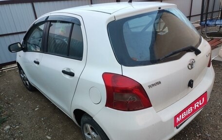 Toyota Yaris III рестайлинг, 2007 год, 450 000 рублей, 4 фотография