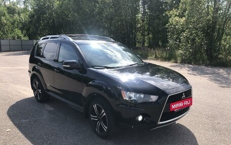 Mitsubishi Outlander III рестайлинг 3, 2011 год, 1 495 000 рублей, 3 фотография