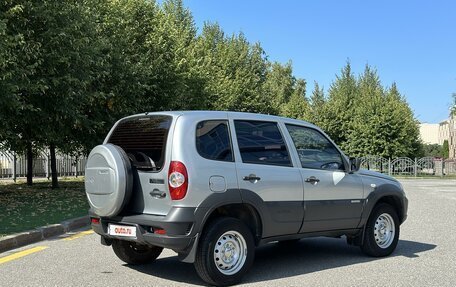 Chevrolet Niva I рестайлинг, 2015 год, 775 000 рублей, 6 фотография