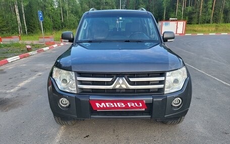 Mitsubishi Pajero IV, 2010 год, 1 800 000 рублей, 2 фотография