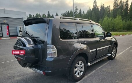 Mitsubishi Pajero IV, 2010 год, 1 800 000 рублей, 7 фотография