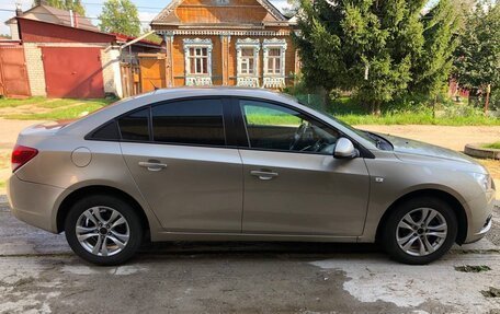 Chevrolet Cruze II, 2012 год, 900 000 рублей, 2 фотография