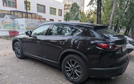 Mazda CX-4, 2023 год, 3 090 000 рублей, 4 фотография