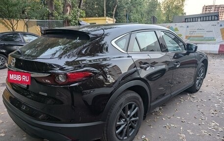 Mazda CX-4, 2023 год, 3 090 000 рублей, 5 фотография